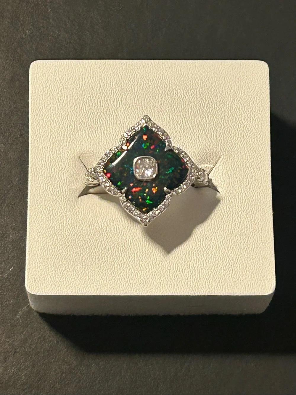 ✨ULTRA RARE UNICORN✨ 🦄 Black Fire Opal Size 6 - Picture 1 of 4